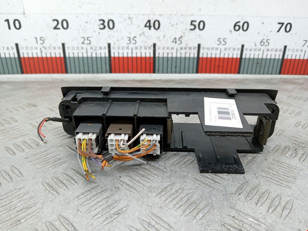 Кнопка аварийной сигнализации (аварийки) PEUGEOT 406 1995-1999