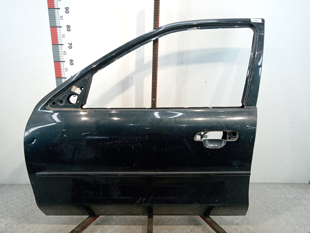 Дверь передняя левая FORD Mondeo II 1996-2000