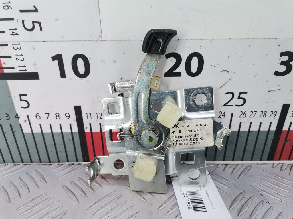 Ручка двери багажника наружная PEUGEOT Partner 2008-2018