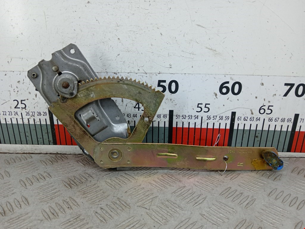 Стеклоподъемник задний правый FORD Escort 1990-1995