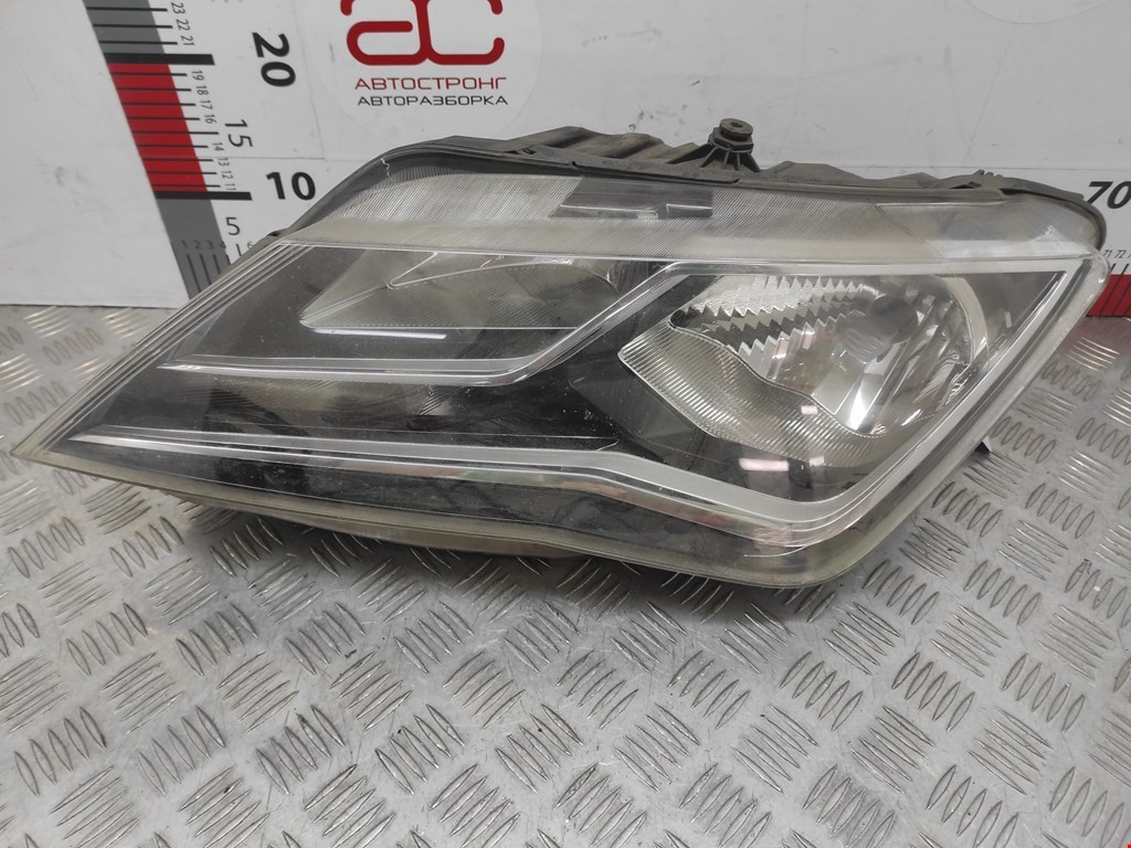 Фара левая SEAT Toledo 2012-2019