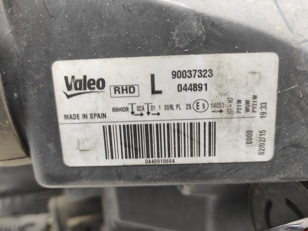 Фара левая SEAT Toledo 2012-2019