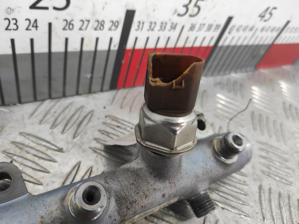 Датчик давления топлива VOLKSWAGEN Phaeton 2002-2016