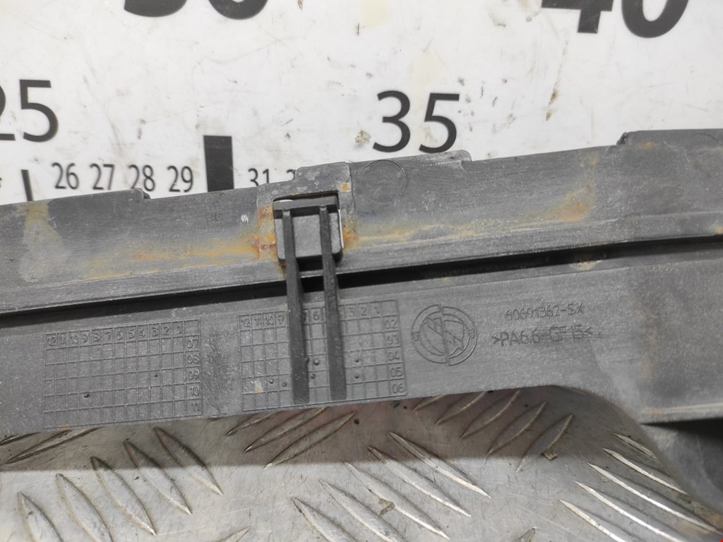 Кронштейн переднего бампера правый ALFA ROMEO 159 2005-2011