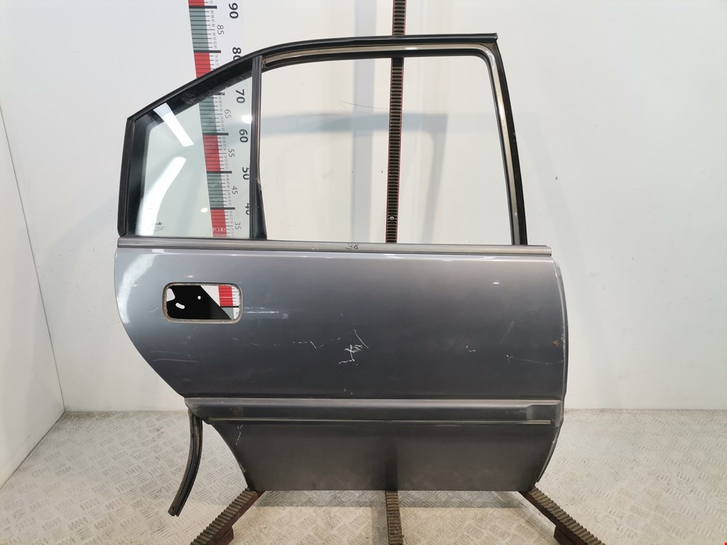 Дверь задняя правая OPEL Omega A 1986-1993