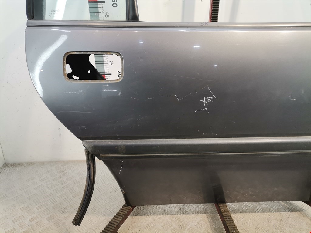 Дверь задняя правая OPEL Omega A 1986-1993