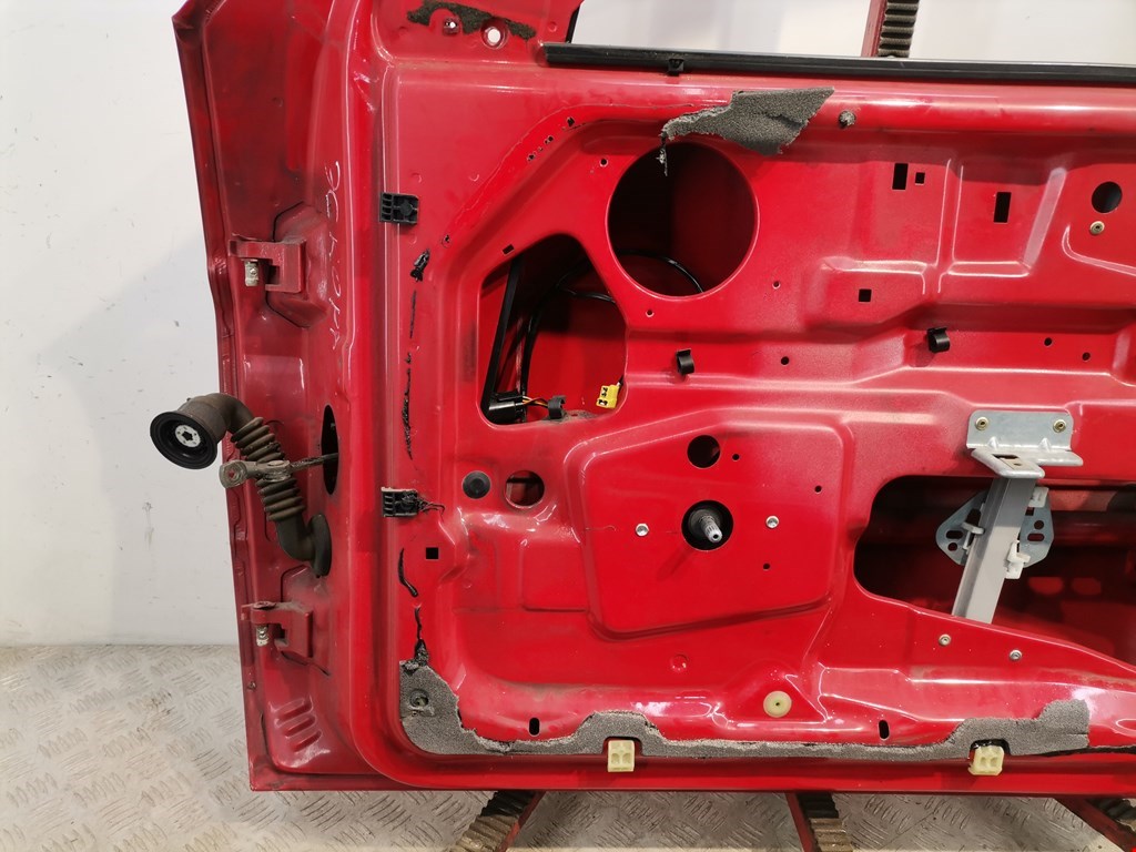 Дверь передняя правая FORD Escort 1990-1995