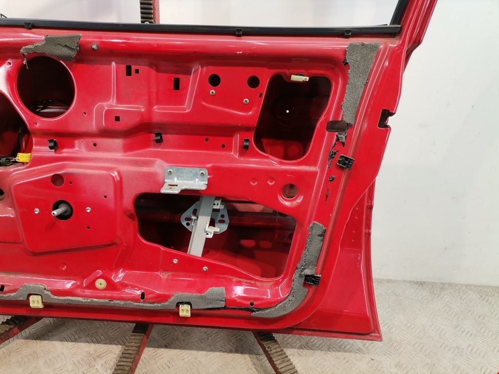 Дверь передняя правая FORD Escort 1990-1995