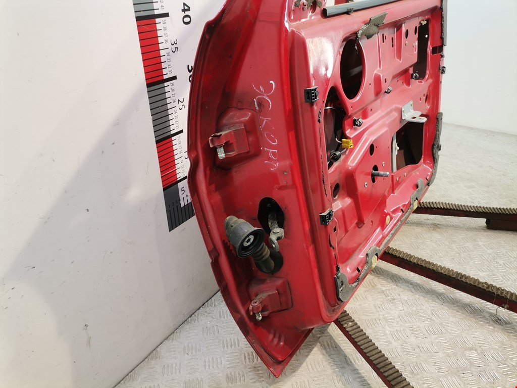 Дверь передняя правая FORD Escort 1990-1995