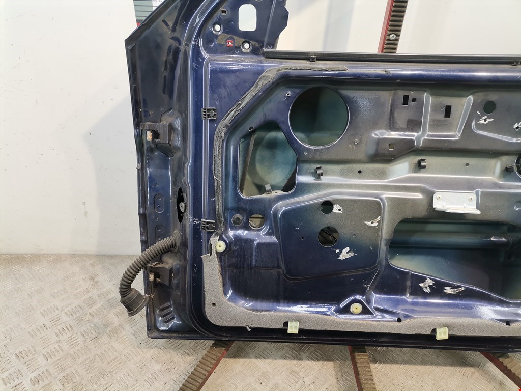 Дверь передняя правая FORD Escort 1990-1995