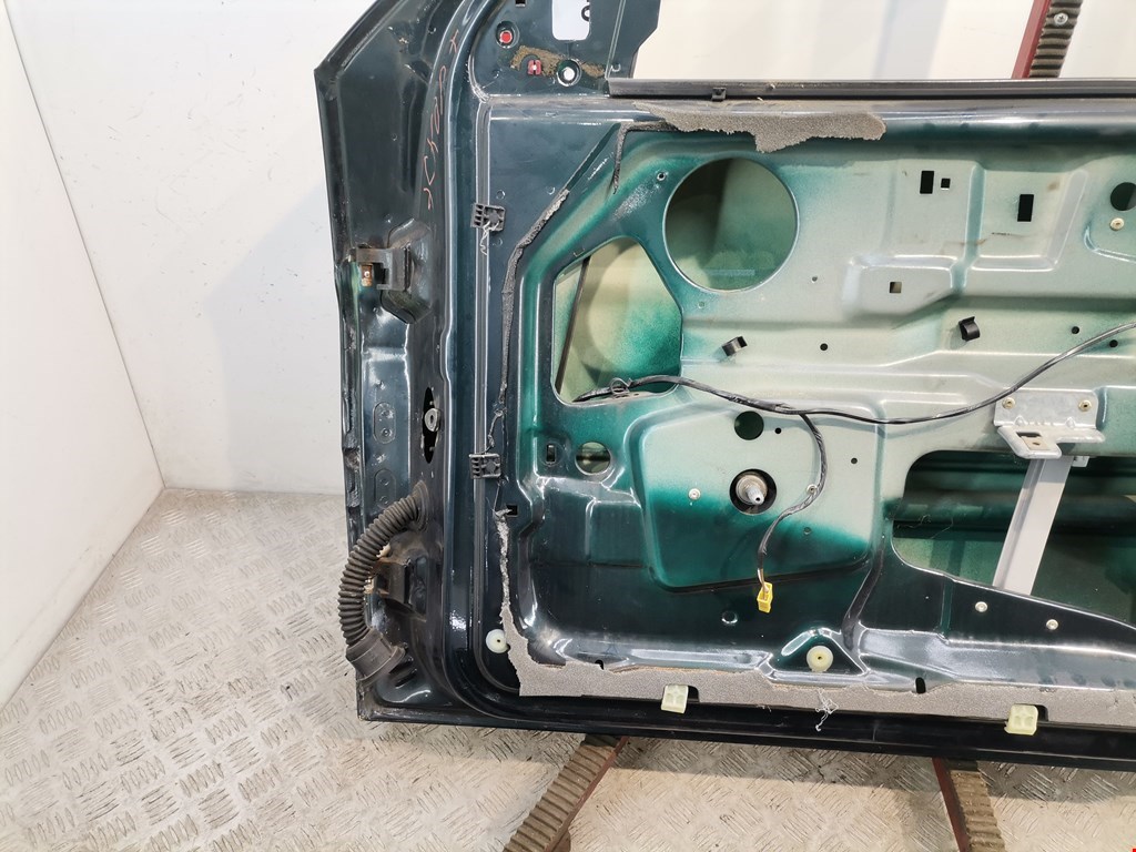 Дверь передняя правая FORD Escort 1990-1995