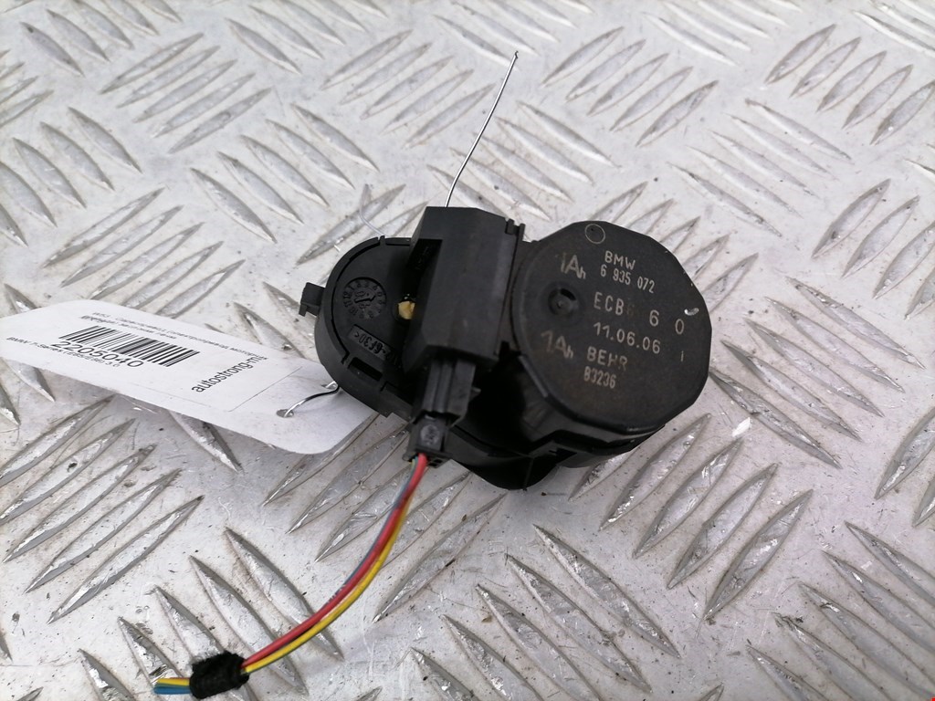 Моторчик заслонки печки BMW 7er 7 серия E65/E66 2001-2008