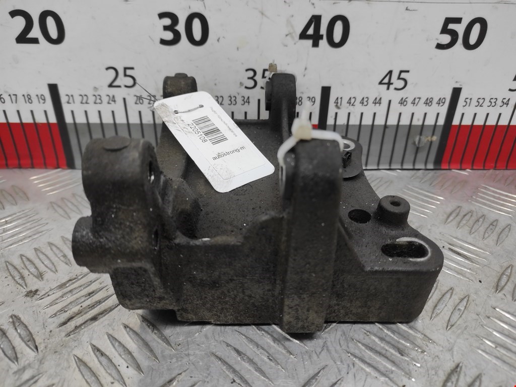 Кронштейн генератора PEUGEOT 207 2006-2015