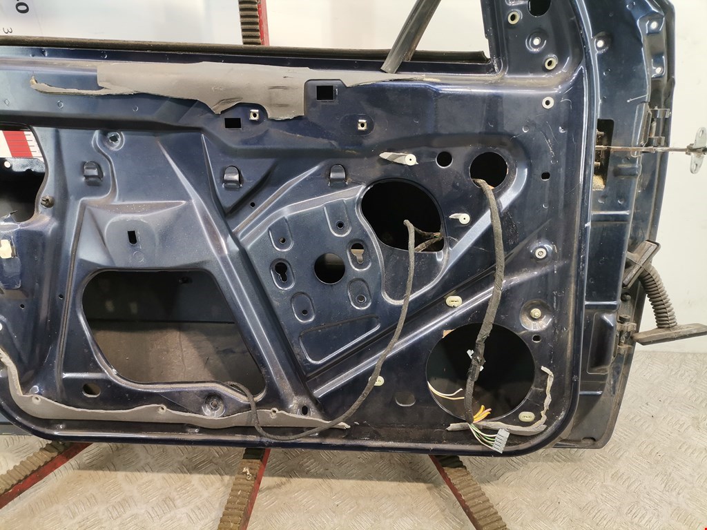 Дверь передняя левая CITROEN Xantia 1993-2002