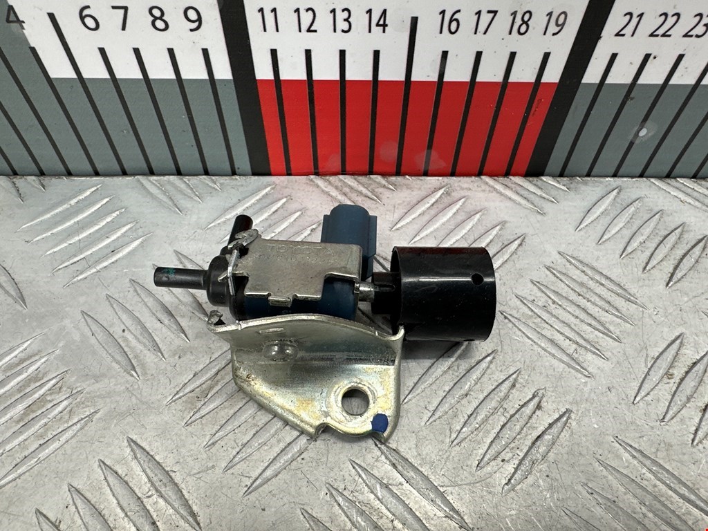 Клапан электромагнитный Toyota Corolla 9 (2001-2007)