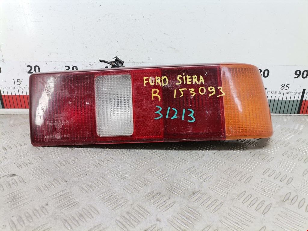Фонарь задний правый FORD Sierra 1982-1987