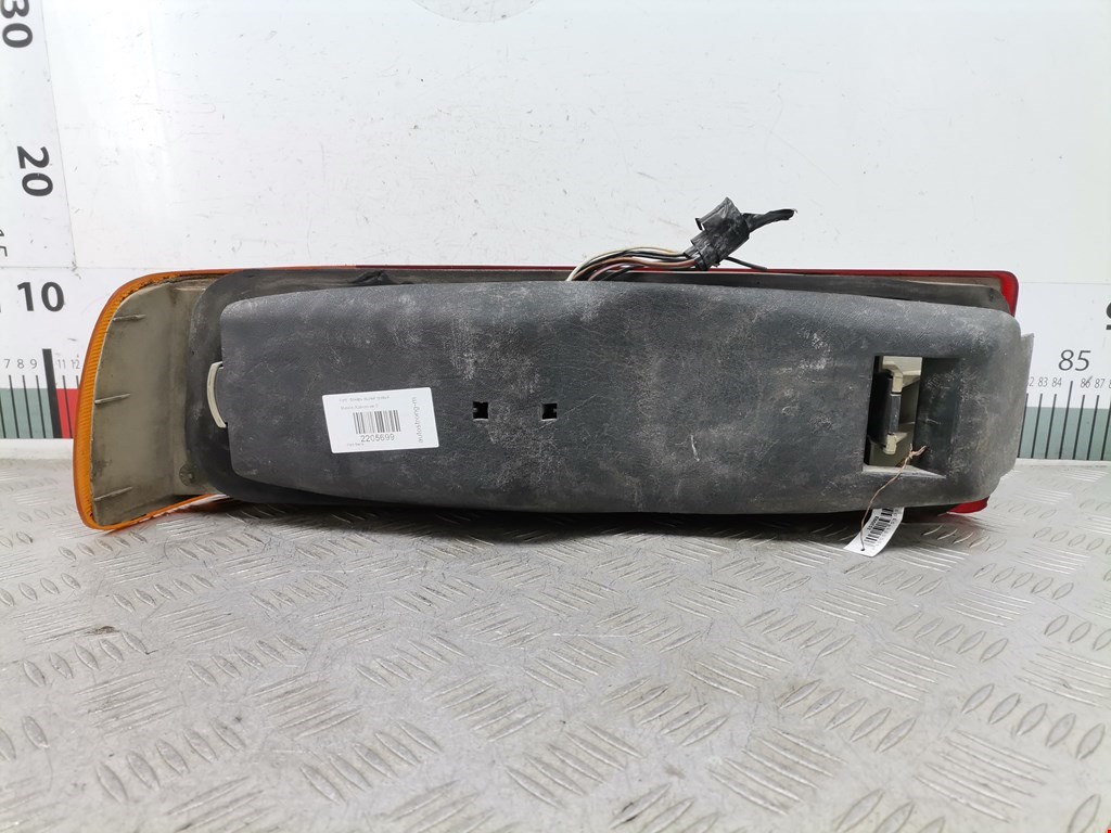 Фонарь задний правый FORD Sierra 1982-1987