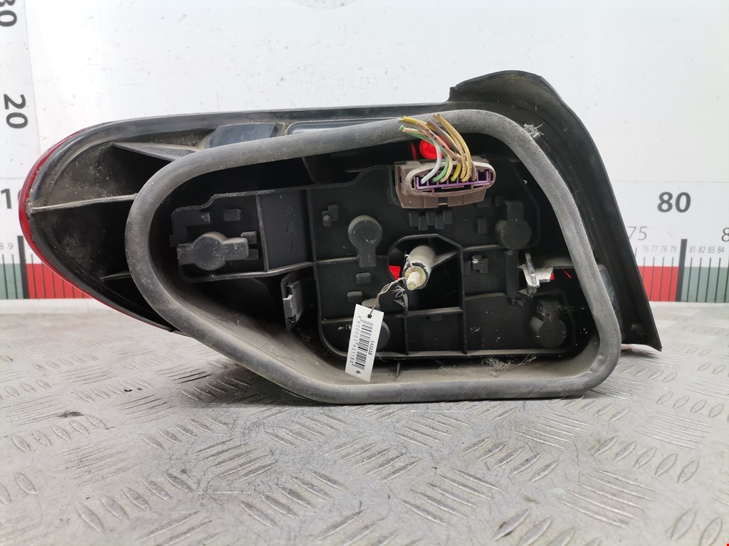 Фонарь задний правый CITROEN Xsara 1997-2000