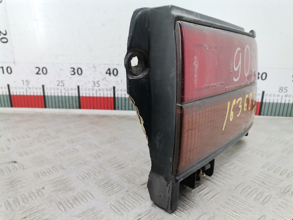 Фонарь задний правый TOYOTA Carina T190 1992-1998