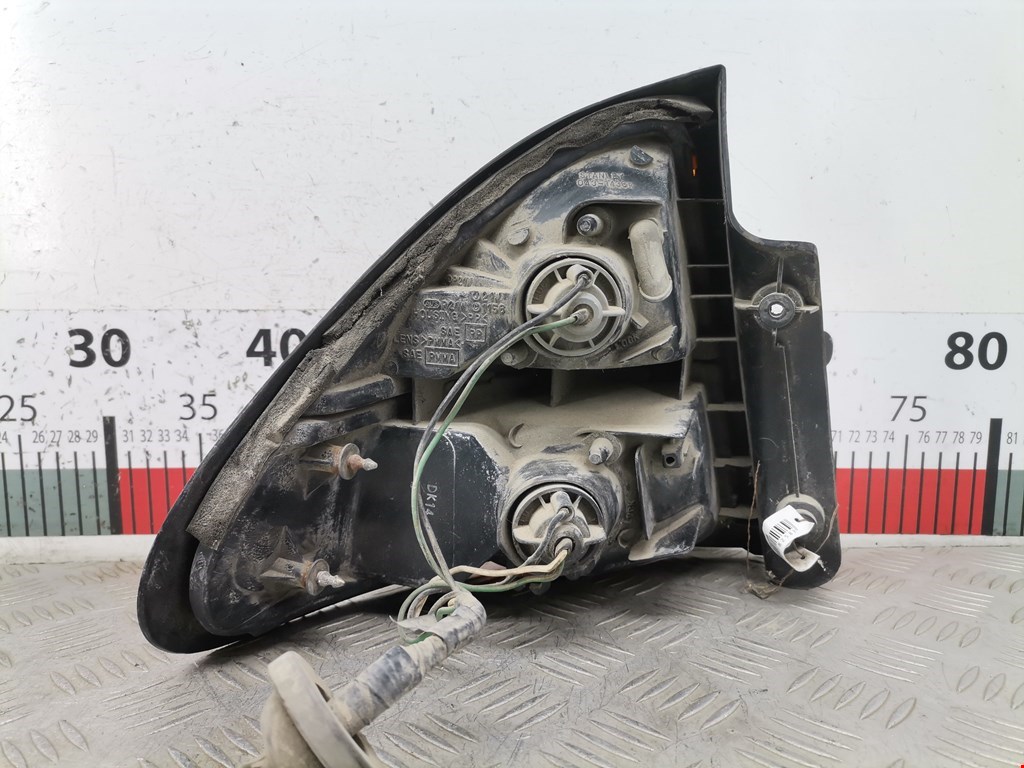 Фонарь задний правый MAZDA 323 BA 1994-1998