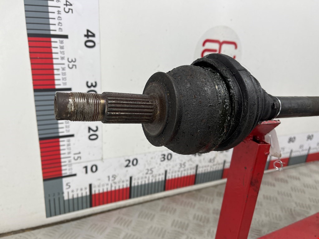 Полуось (привод, приводной вал) передняя левая ALFA ROMEO 146 1994-2001