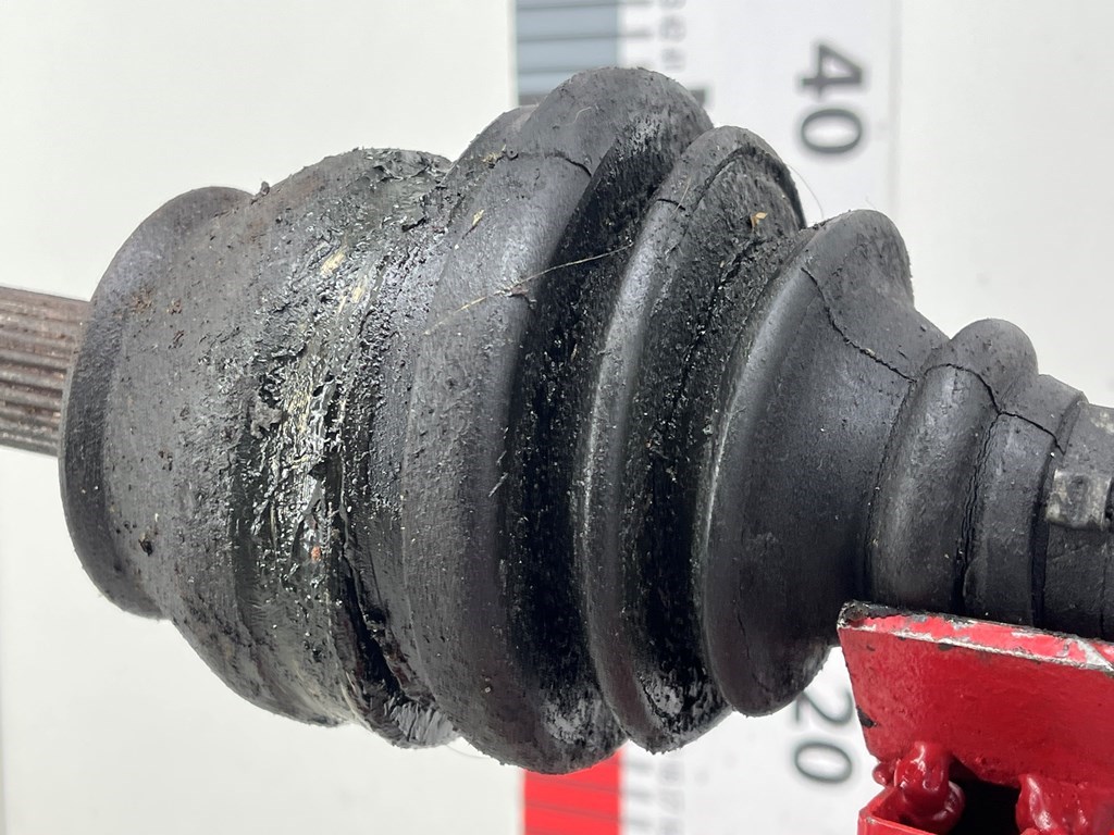 Полуось (привод, приводной вал) передняя левая ALFA ROMEO 146 1994-2001