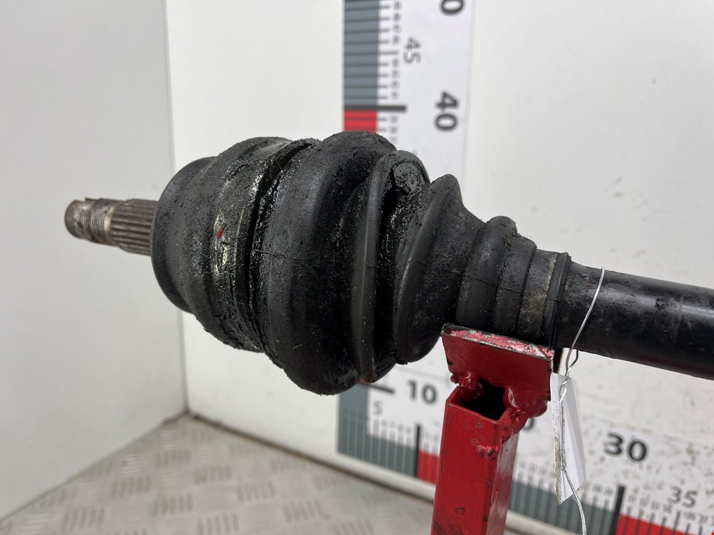 Полуось (привод, приводной вал) передняя левая ALFA ROMEO 146 1994-2001