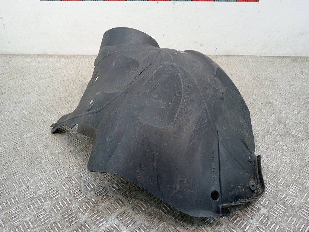 Локер (подкрылок) передний правый RENAULT Megane I 1996-2002