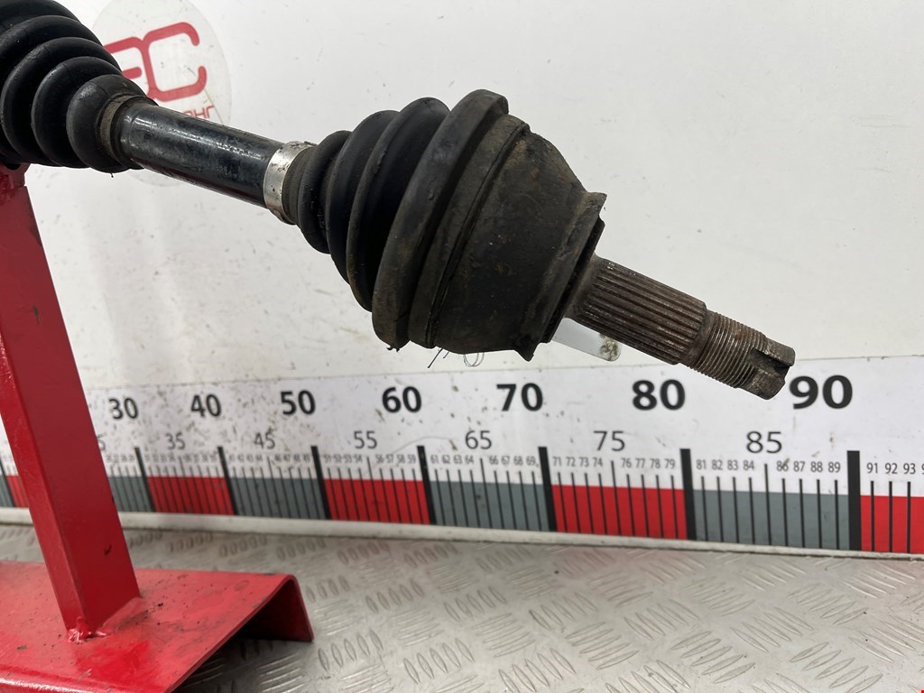 Полуось (привод, приводной вал) передняя правая ALFA ROMEO 146 1994-2001