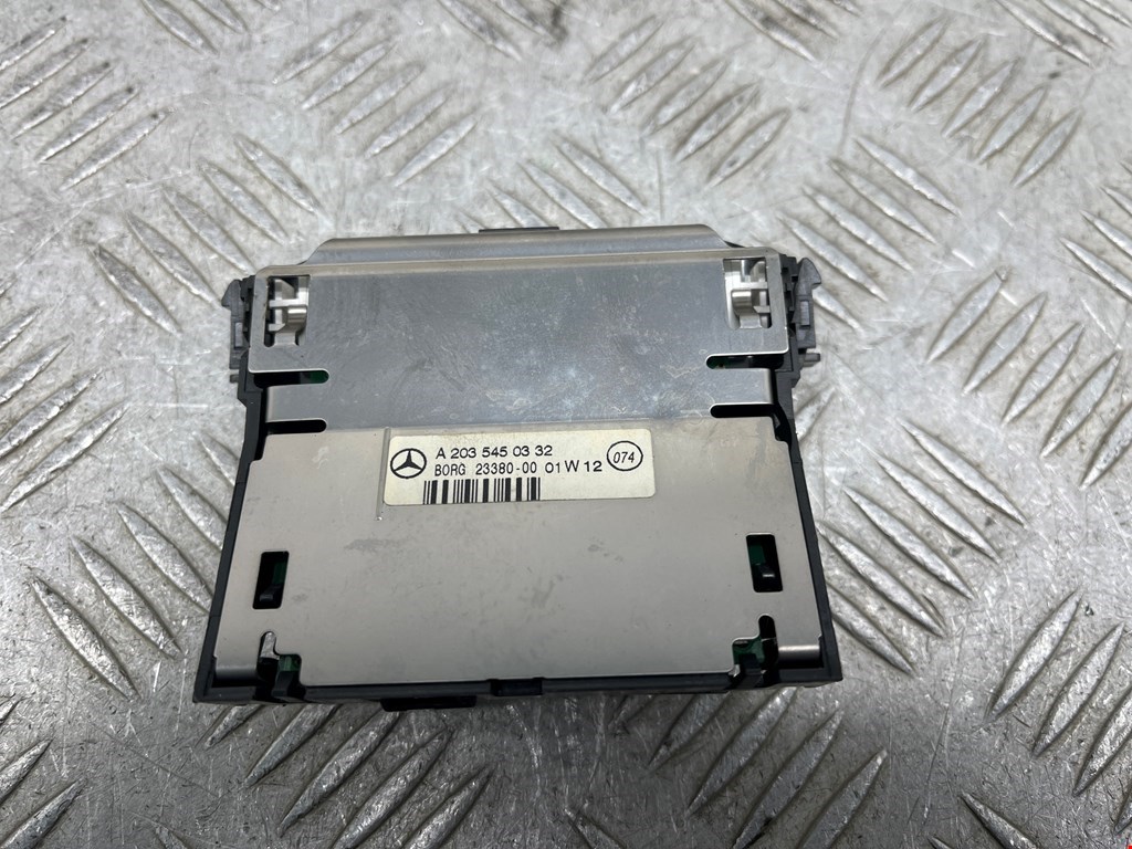 Дисплей информационный (компьютера) MERCEDES-BENZ C-Class C-klasse W203 2000-2007