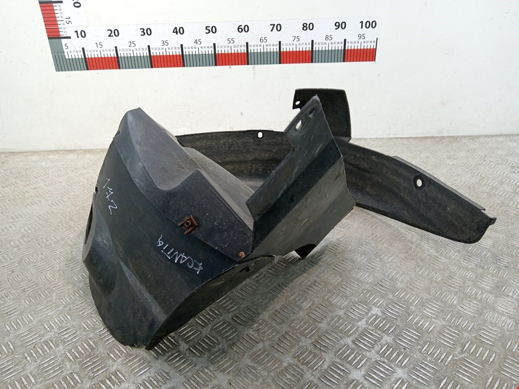 Локер (подкрылок) передний правый CITROEN Xantia 1993-2002