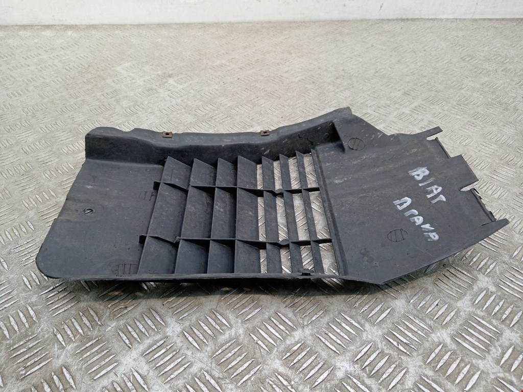 Локер (подкрылок) передний левый FIAT Bravo 1995-2001