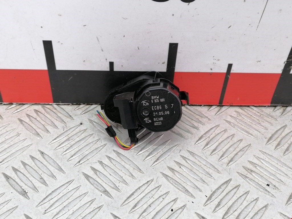 Моторчик заслонки печки BMW 7er 7 серия E65/E66 2001-2008