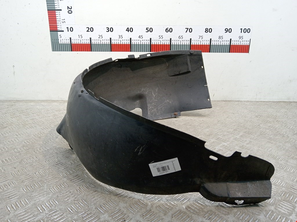 Локер (подкрылок) передний правый VOLKSWAGEN Golf III 1991-1997