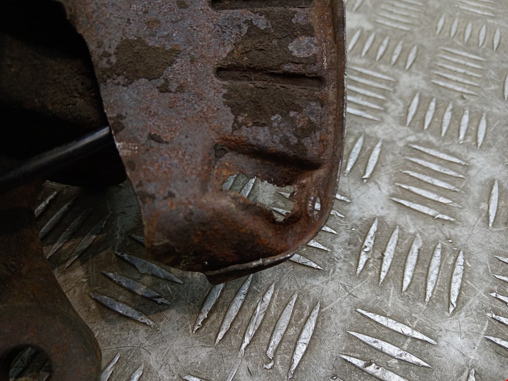 Ступица передняя левая MERCEDES-BENZ Viano W639 2003-2014