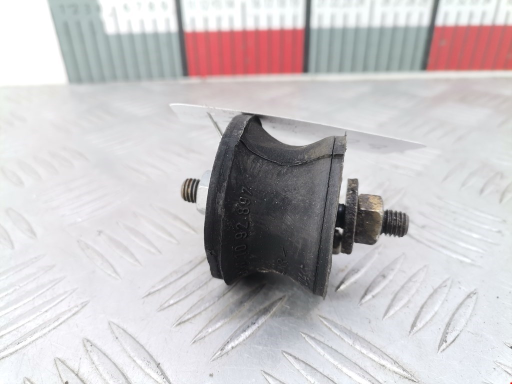 Подушка (опора) крепления КПП BMW 7-Series (E65/E66) (2001-2008)