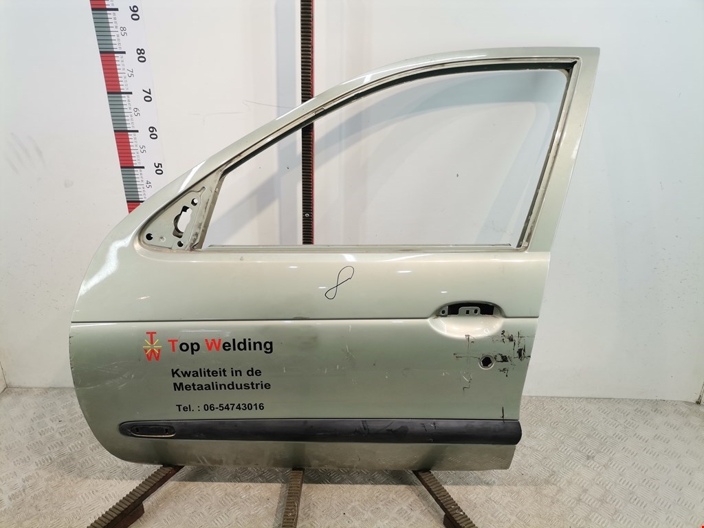 Дверь передняя левая RENAULT Laguna 1993-2000