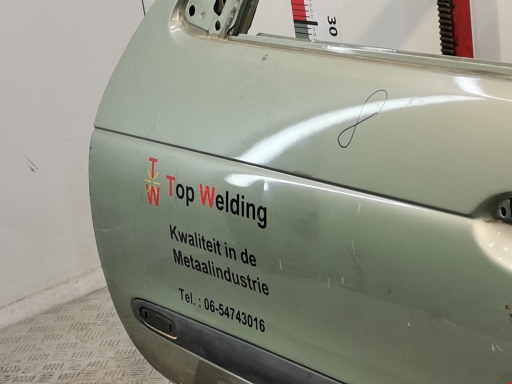 Дверь передняя левая RENAULT Laguna 1993-2000