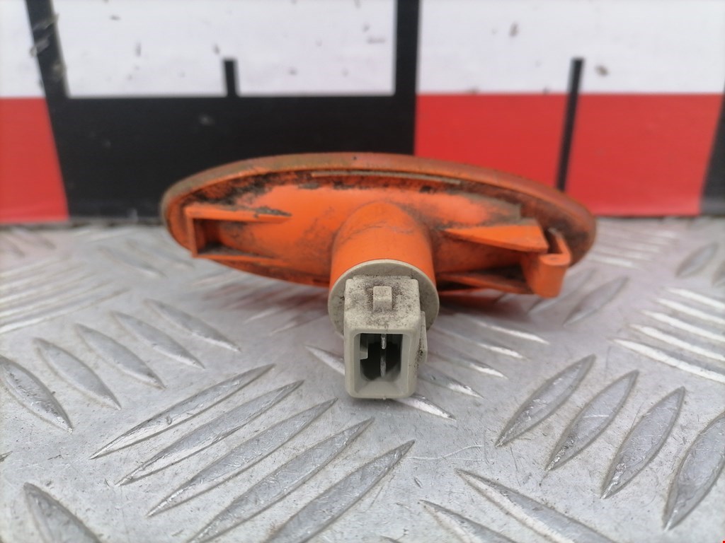 Повторитель на крыло FORD Mondeo II 1996-2000