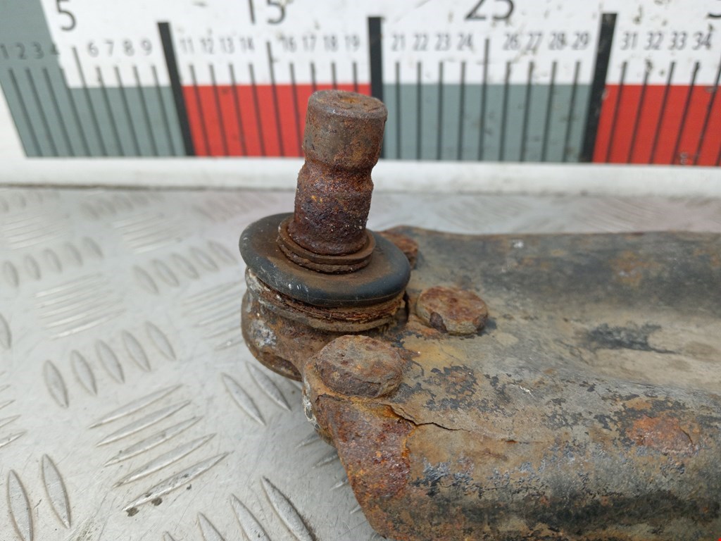 Рычаг передний левый PEUGEOT 207 2006-2015