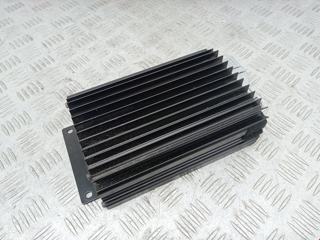 Усилитель акустической системы MERCEDES-BENZ S-Class IV W220 1998-2005