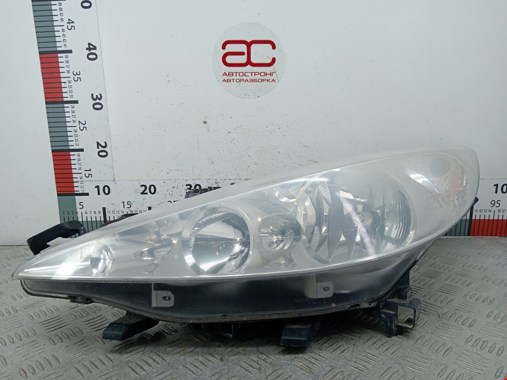 Фара левая PEUGEOT 207 2006-2015