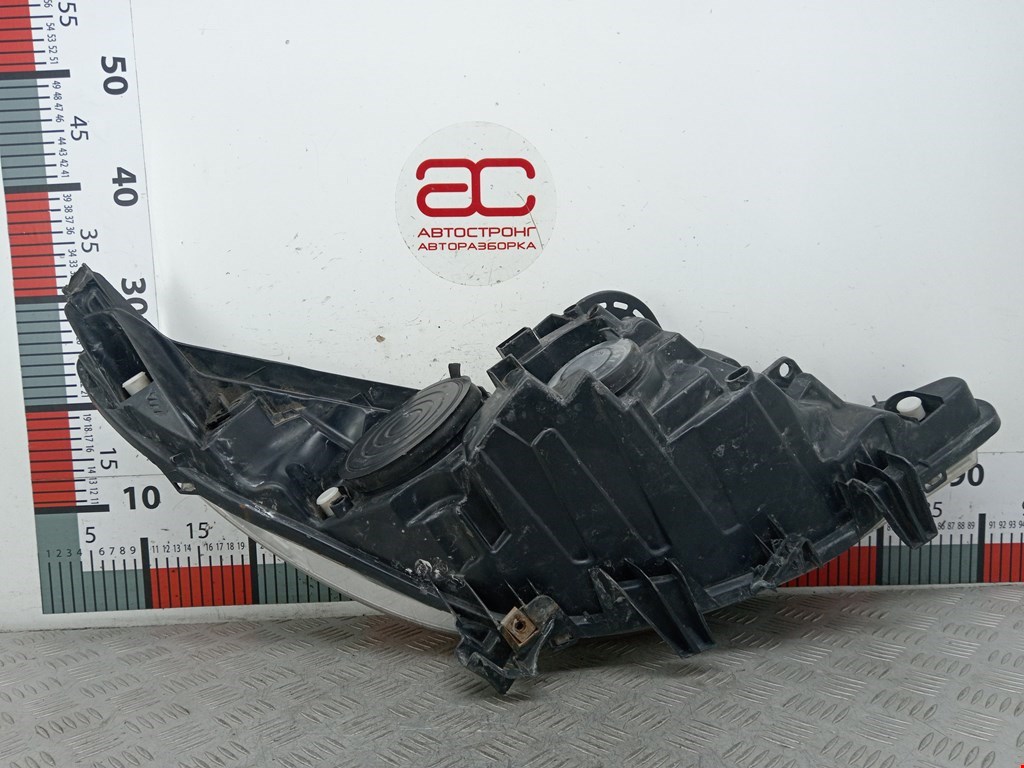 Фара левая PEUGEOT 207 2006-2015