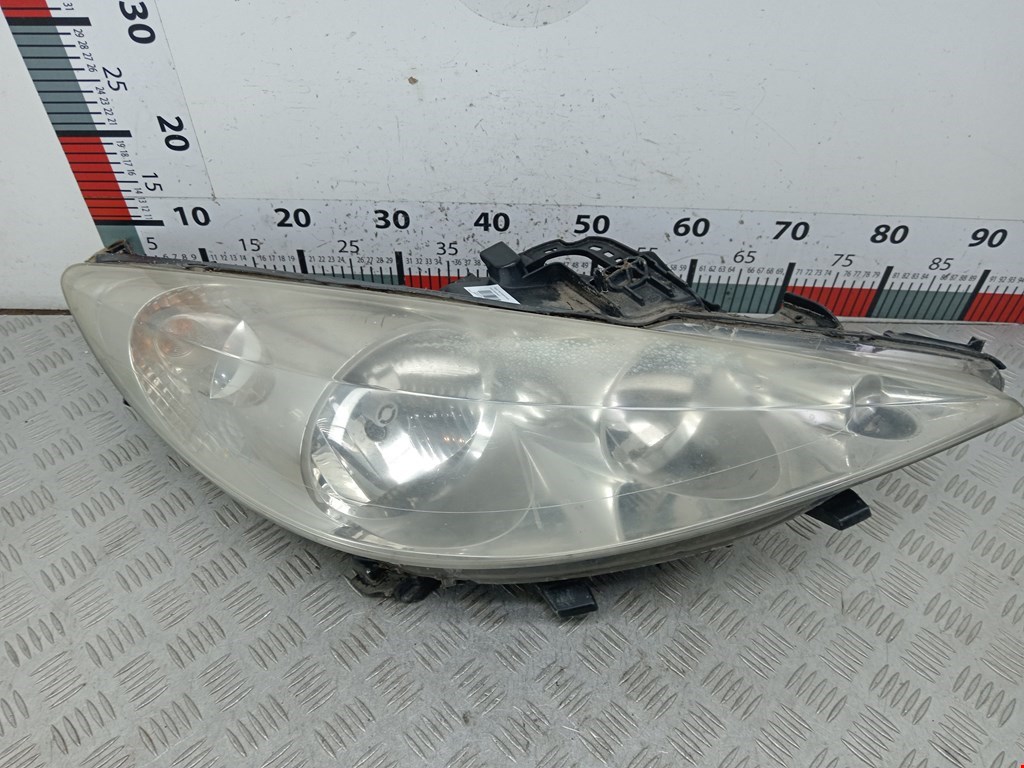 Фара правая PEUGEOT 207 2006-2015