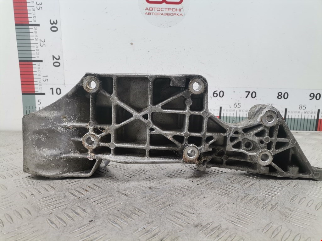 Кронштейн генератора SEAT Alhambra 1996-2010