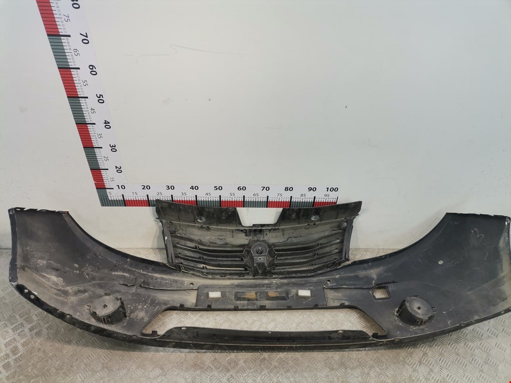 Бампер передний RENAULT Sandero 2009-2014