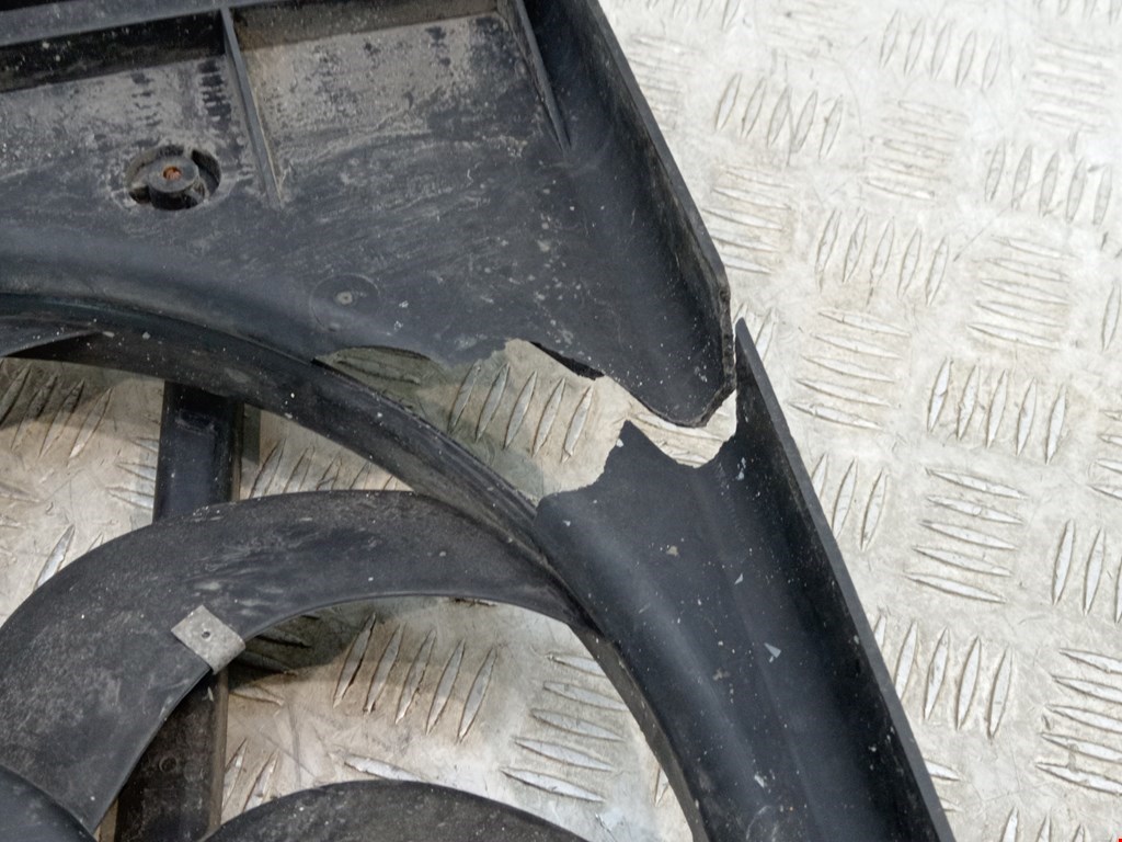 Вентилятор радиатора основного SEAT Ibiza 2002-2008