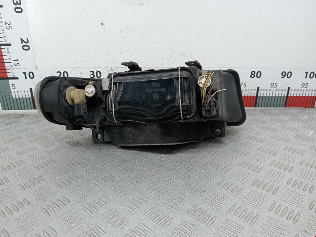 Фара левая SEAT Toledo 1998-2004