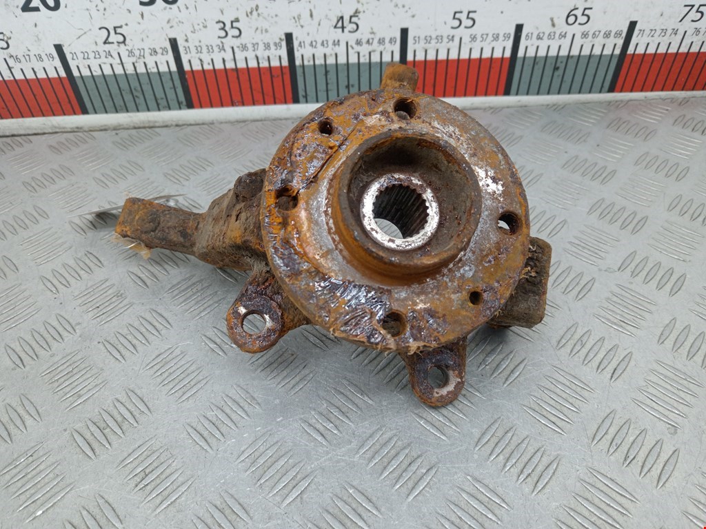 Ступица передняя левая NISSAN Micra K12 2003-2010