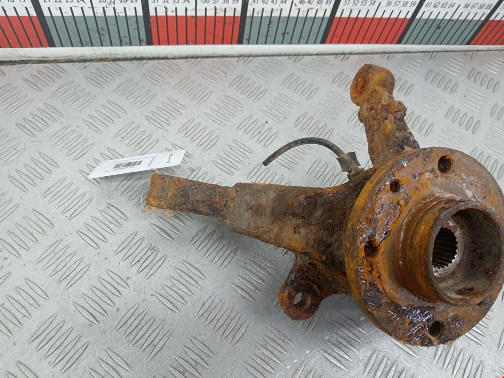 Ступица передняя левая NISSAN Micra K12 2003-2010